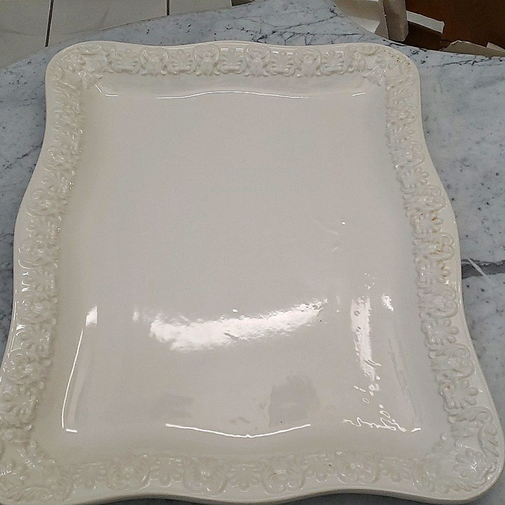 22x18 in. Elegantly Designed Embossed heavy duty Italian oversized Platter